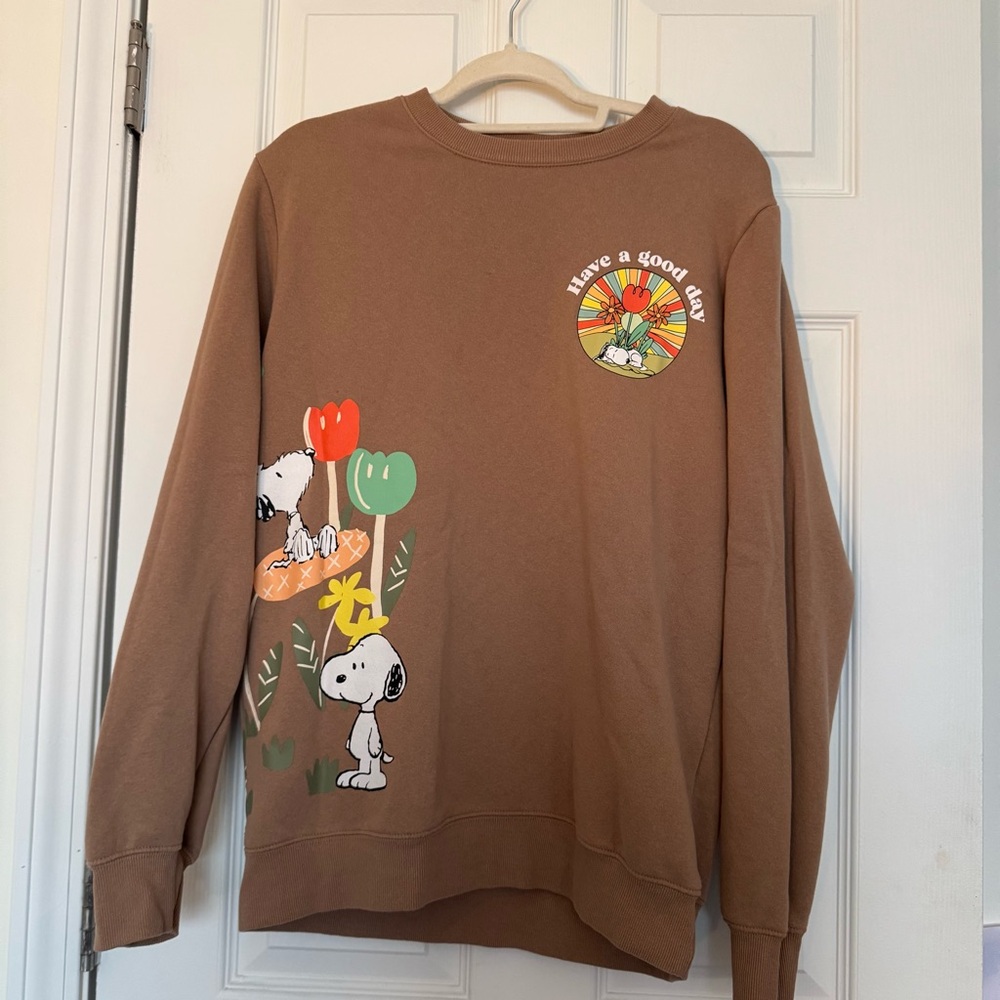 Peanuts Women’s Size Medium Crewneck